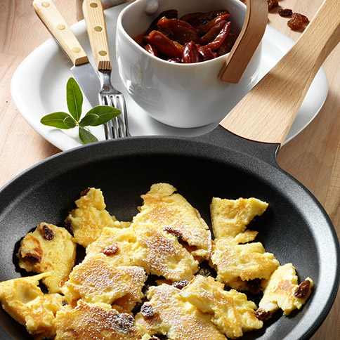 Kaiserschmarren mit Zwetschgenröster