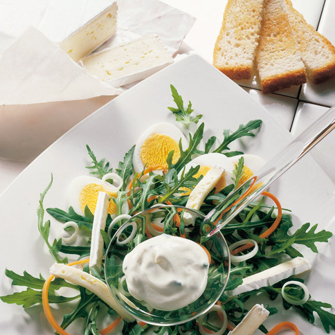 Rucola-Salat mit Rahm-Dressing