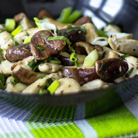 Hühnerfilet mit frischen Shiitakepilzen