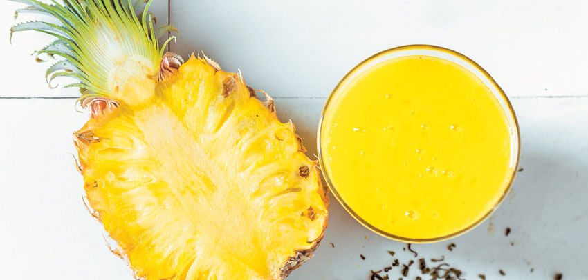 Mango Ananas Gruentee Smoothie