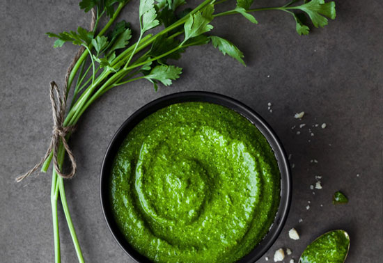 Petersilien-Spinat-Pesto