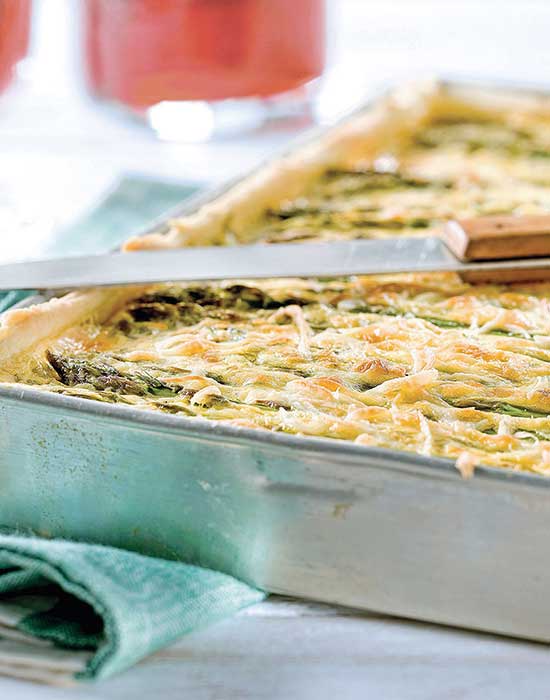 Spargel-Quiche mit Schinken und Orangenschale