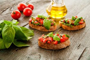 Bruschetta mit Basilikum