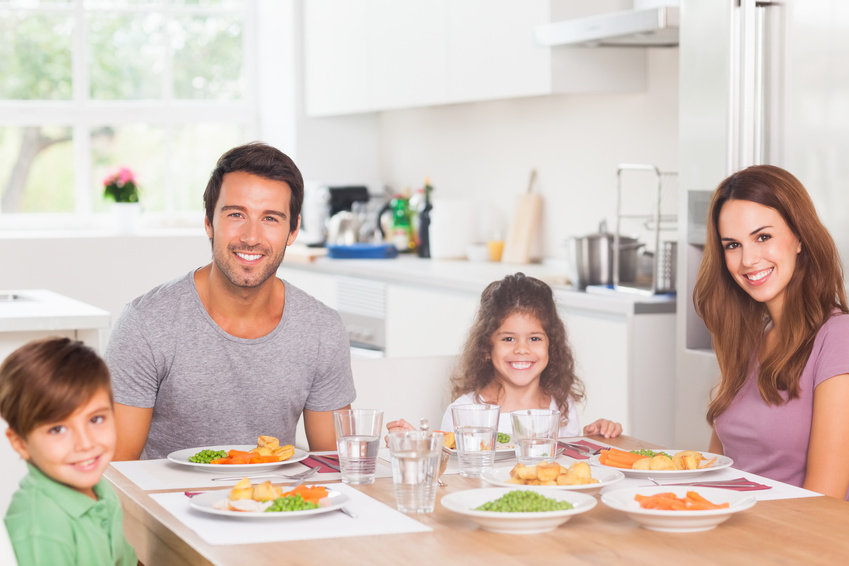 Familie beim Essen