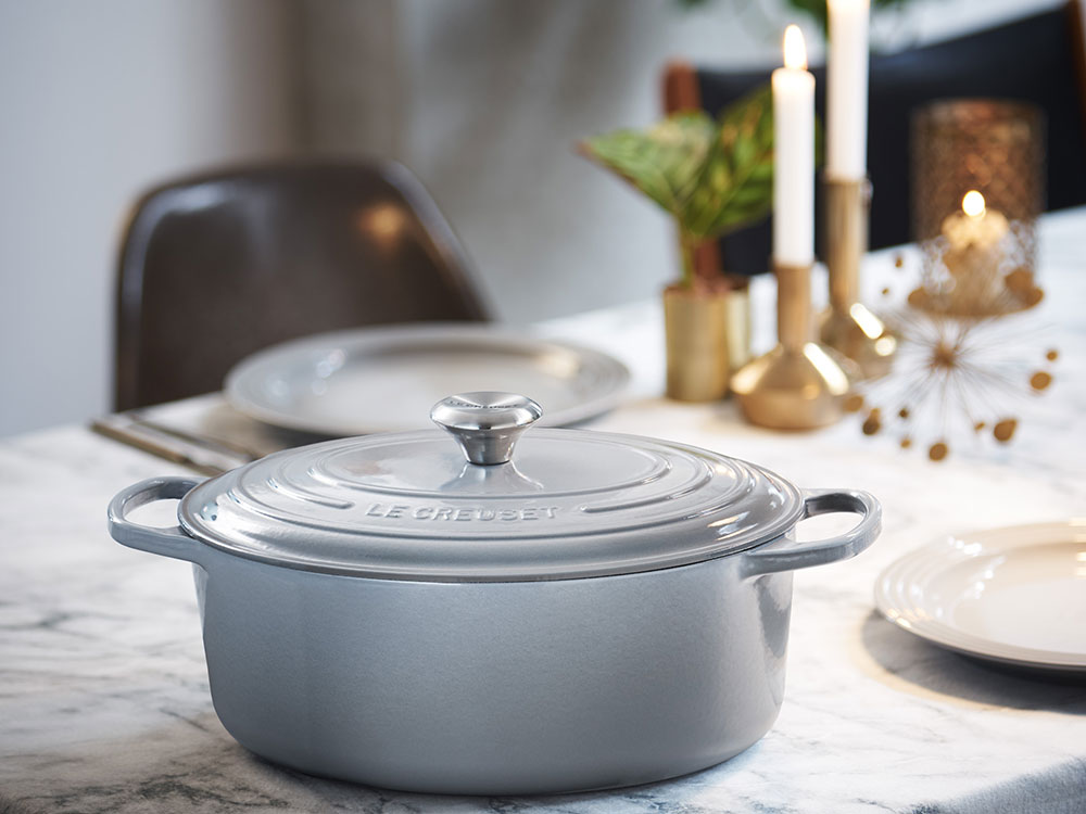 Topf grau, Le Creuset