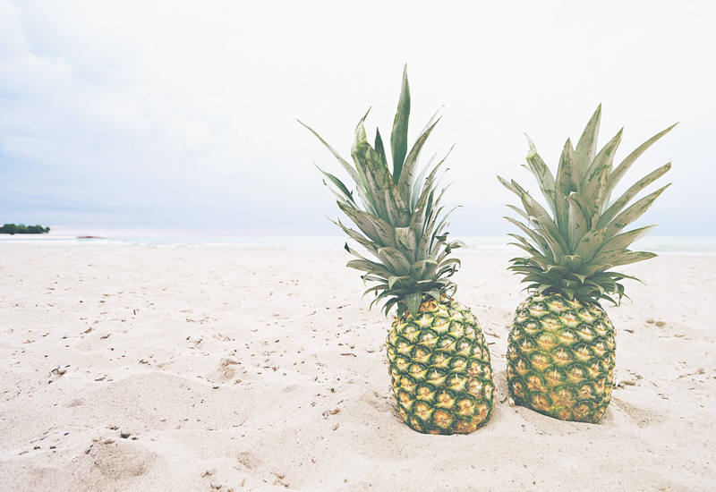 Ananas am Strand